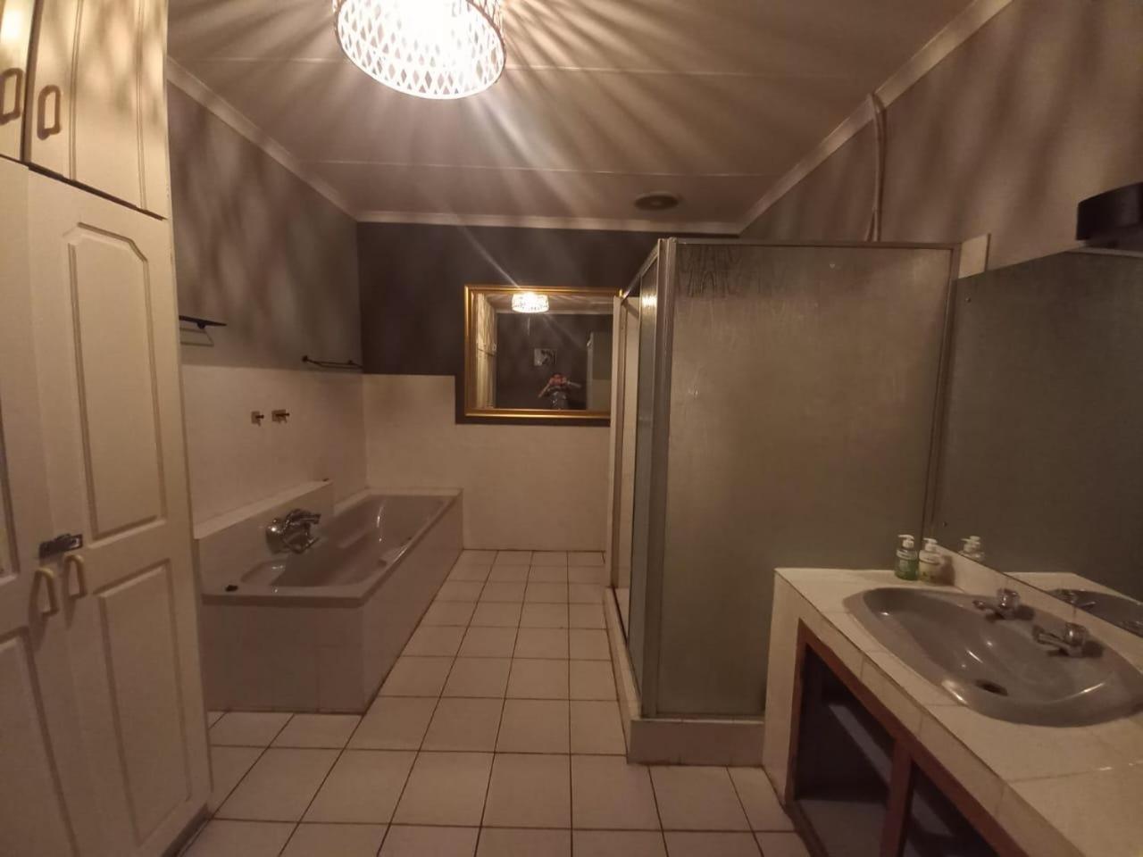Anri Guesthouse Bloemfontein Exteriér fotografie