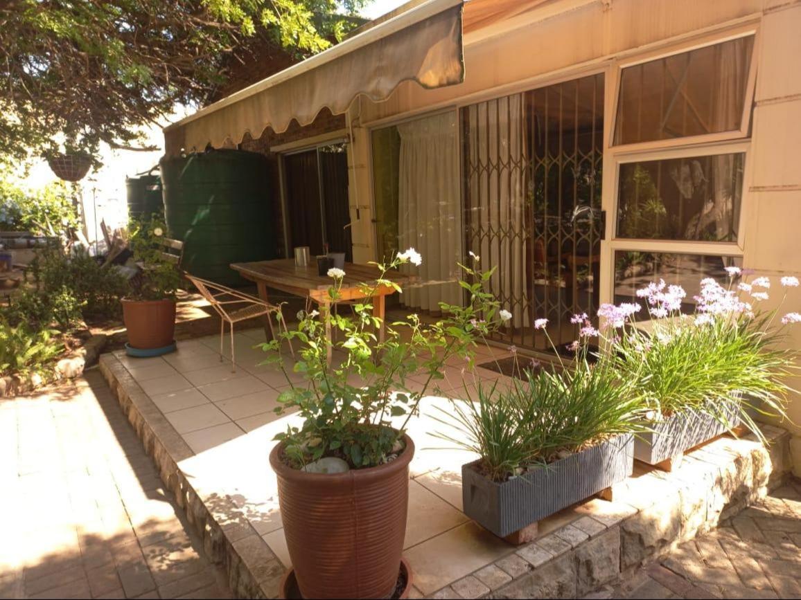 Anri Guesthouse Bloemfontein Exteriér fotografie