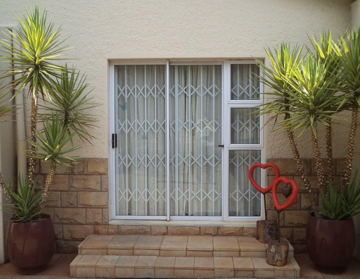 Anri Guesthouse Bloemfontein Exteriér fotografie